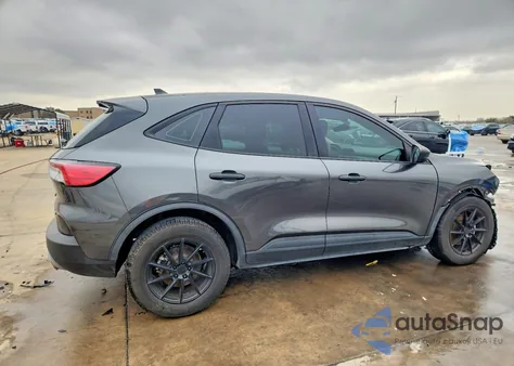 2020 Ford Escape S z USA, uszkodzony, nr VIN 1FMCU0F60LUB41172